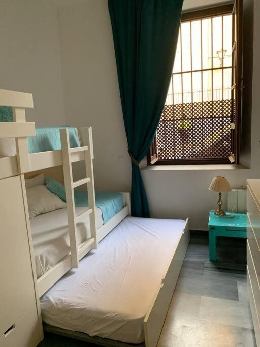 Beautiful Silent Private Parking Apartment
